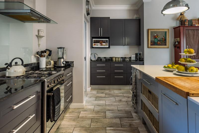 To Let 3 Bedroom Property for Rent in Whale Rock Gardens Western Cape